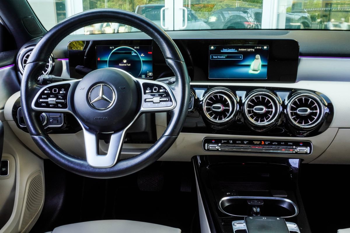 Used 2019 Mercedes-Benz A 220 image 17