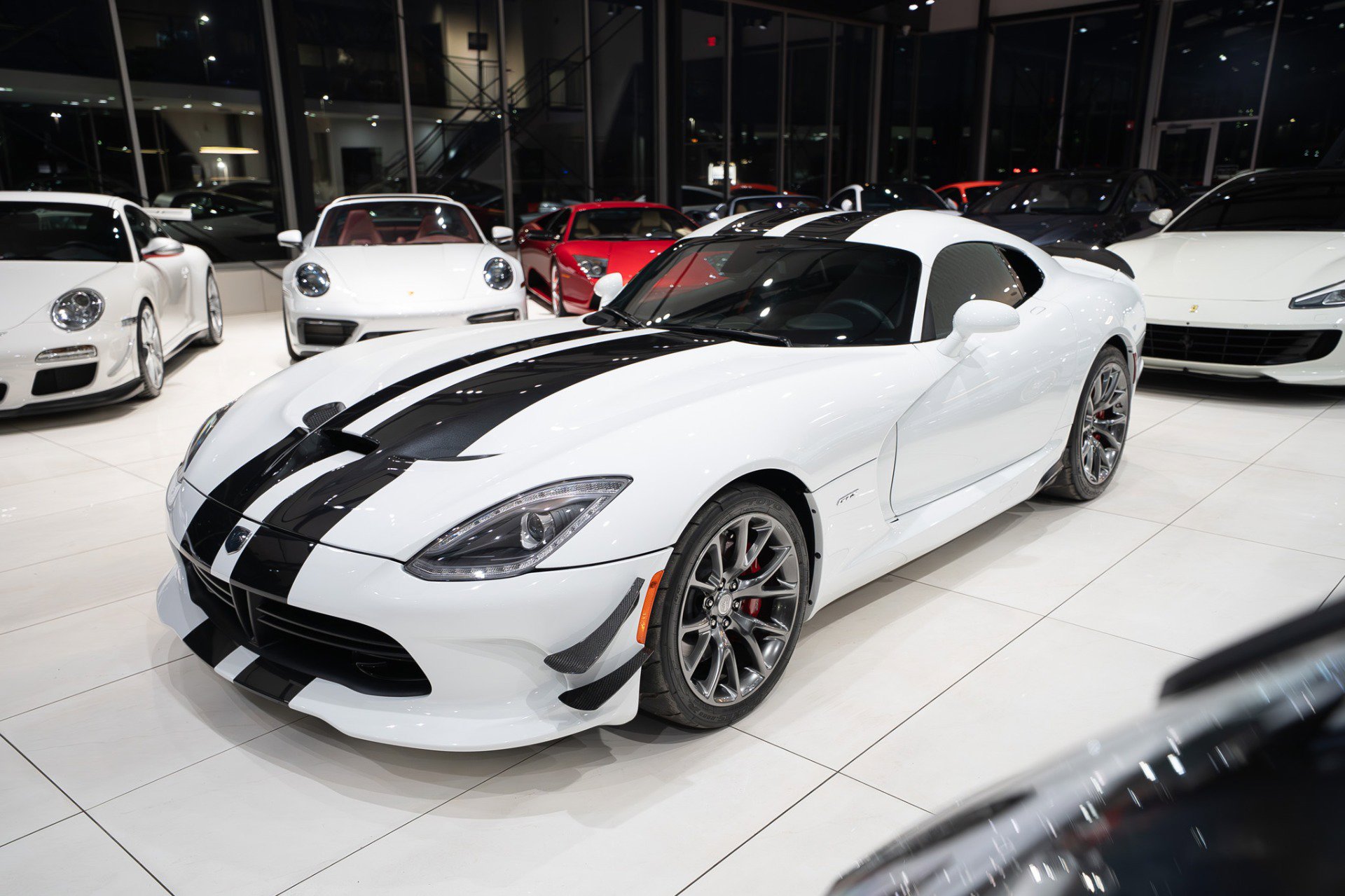 Used 2013 SRT Viper GTS w/ GTS Laguna Interior Pkg image 32