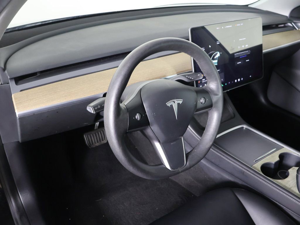 Used 2021 Tesla Model 3 Standard Range Plus image 25