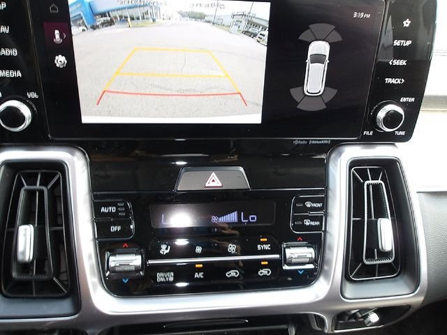 Used 2024 Kia Sorento EX AWD/4WD image 21