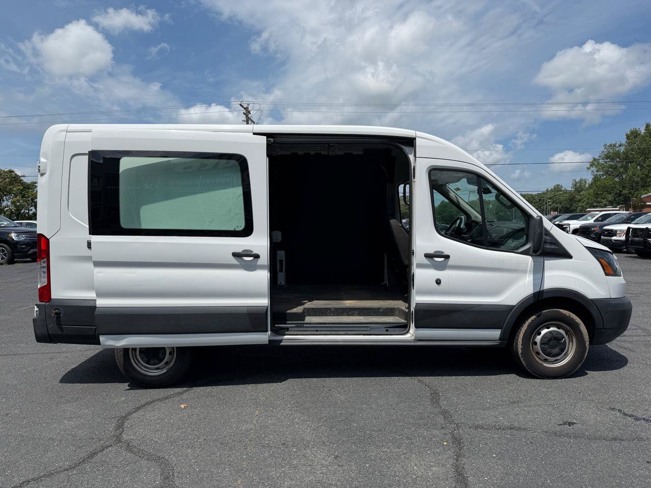 Used 2019 Ford Transit 250 148 Medium Roof RWD image 12