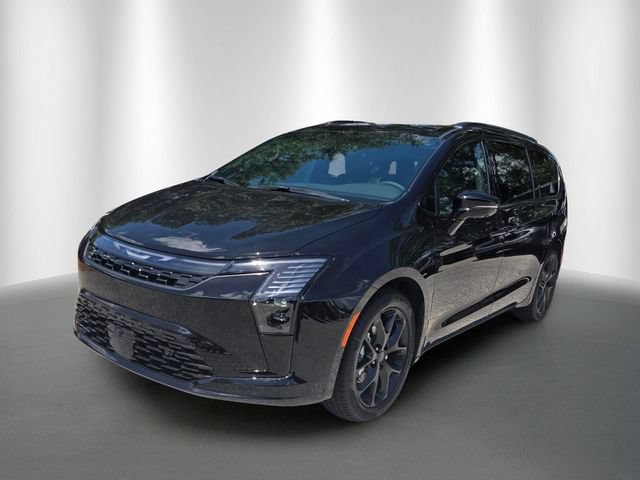 New 2027 Chrysler Pacifica Limited w/ S Appearance Package FWD image 2