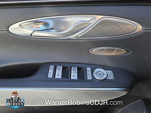 Used 2024 Genesis Electrified GV70 w/ Prestige Package image 33