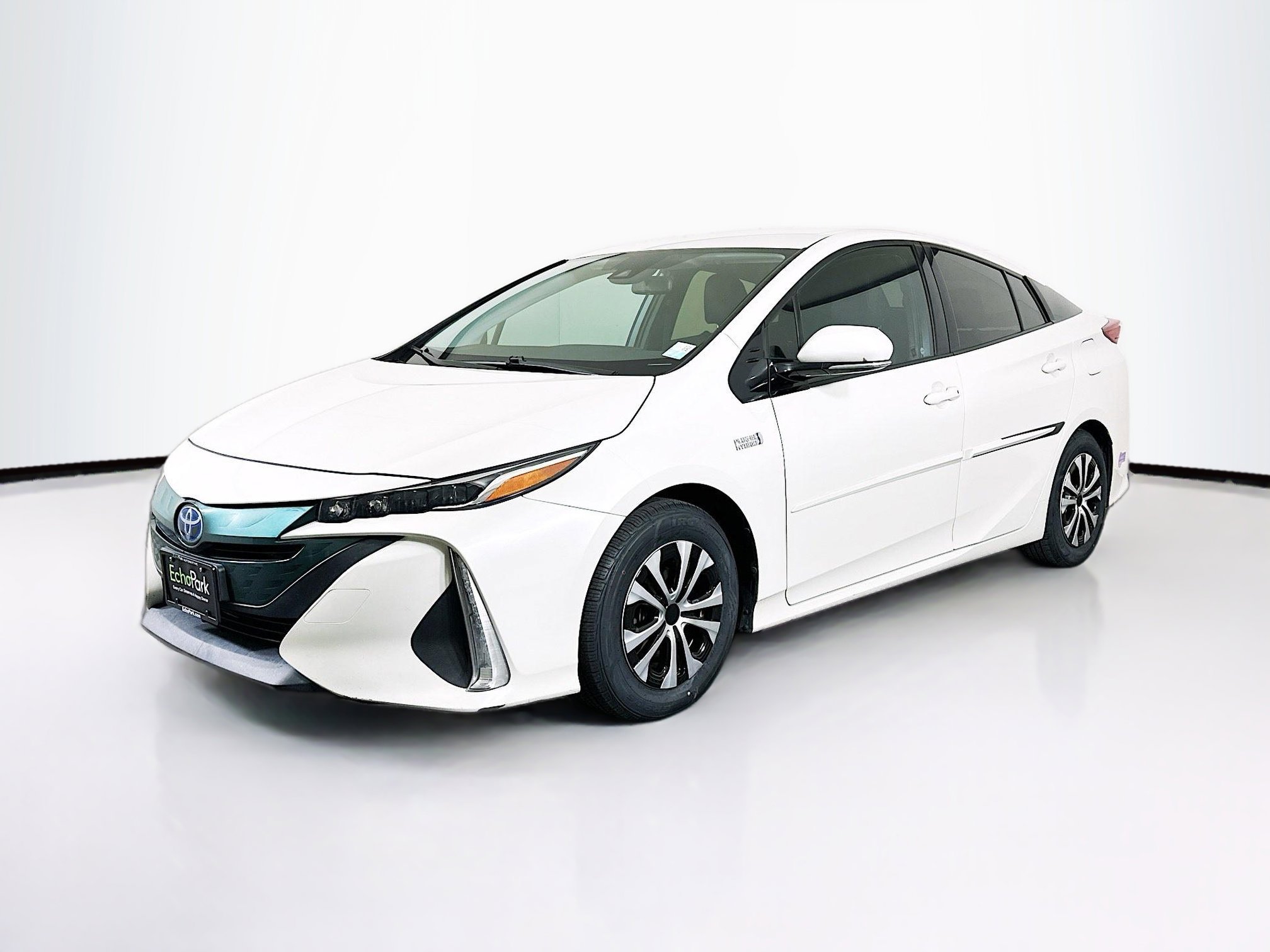 Used 2019 Toyota Prius Prime Premium FWD image 3