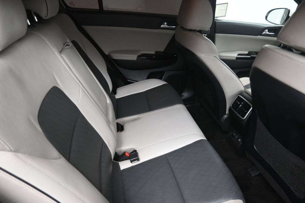 Used 2019 Kia Sportage EX w/ EX Sport Appearance Package FWD image 11