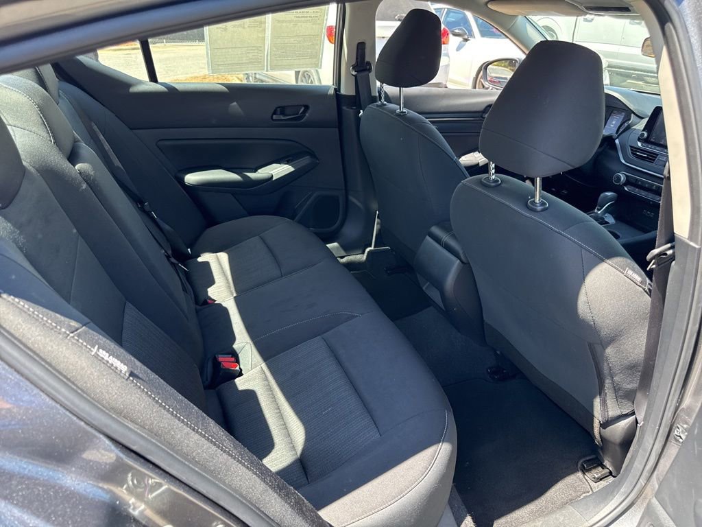 Used 2025 Nissan Altima 2.5 S image 8