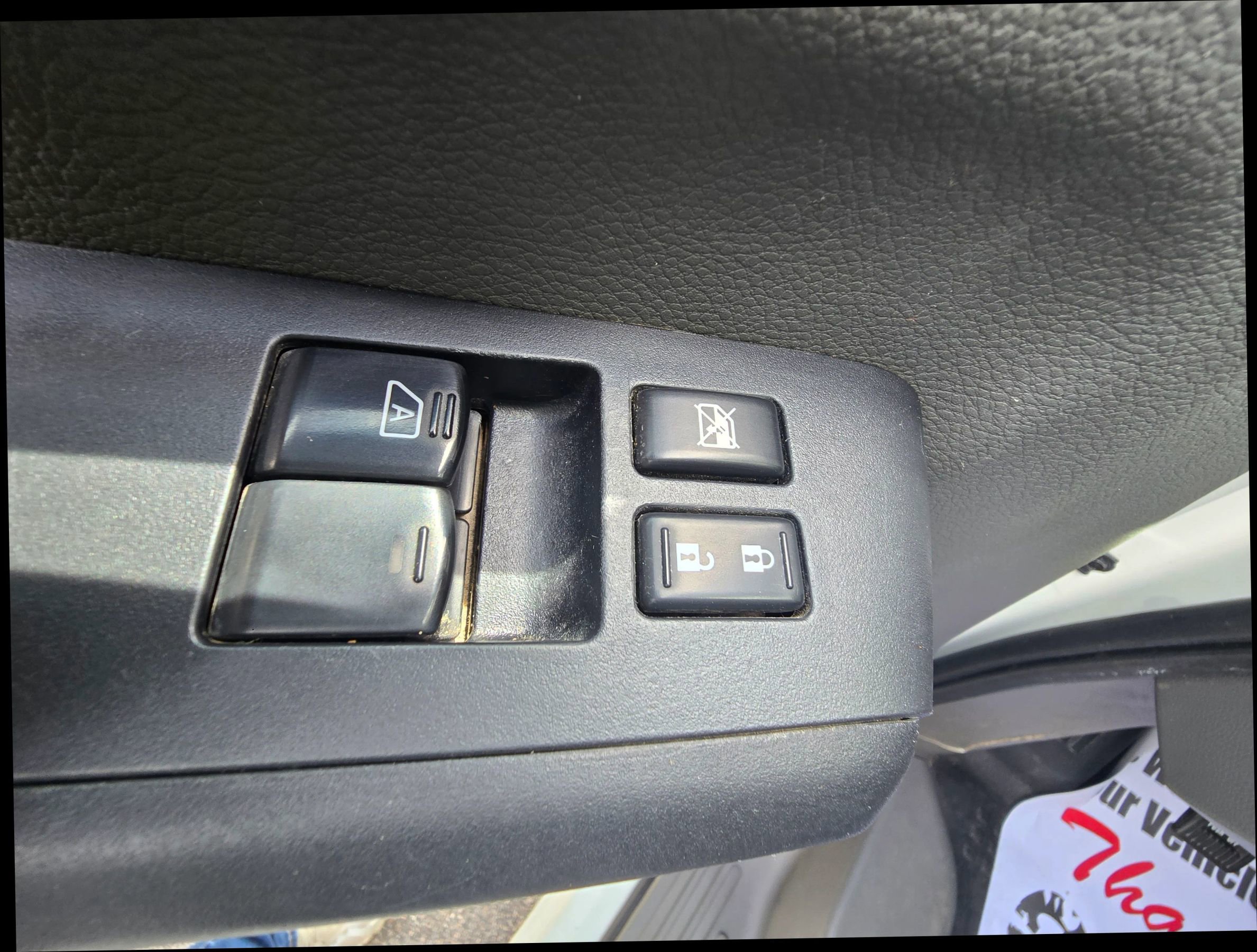 Used 2020 Nissan NV 1500 S image 17