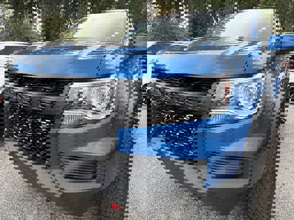 Certified 2022 Chevrolet Colorado ZR2 w/ ZR2 Dusk Special Edition image 4