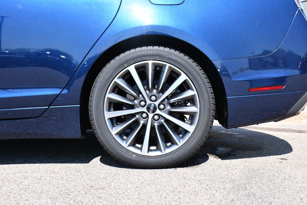 Used 2017 Lincoln MKZ Premiere image 35