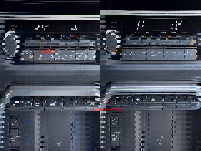 Used 2025 Toyota Tundra Platinum image 19