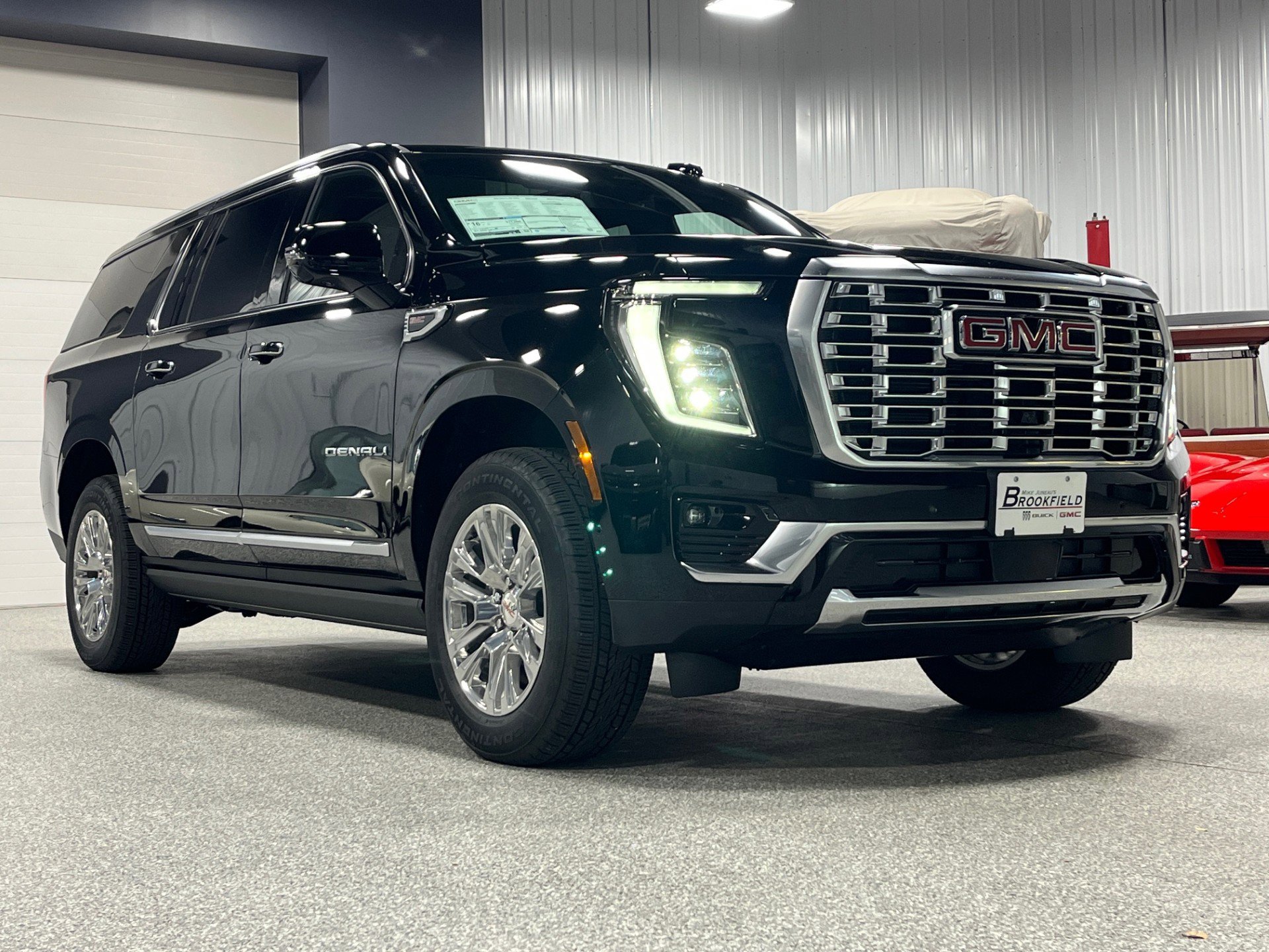 New 2026 GMC Yukon XL Denali w/ Sun & Power Step Package image 7