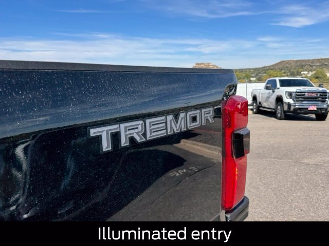 New 2027 Ford F250 Platinum w/ Tremor Off-Road Package AWD/4WD image 12