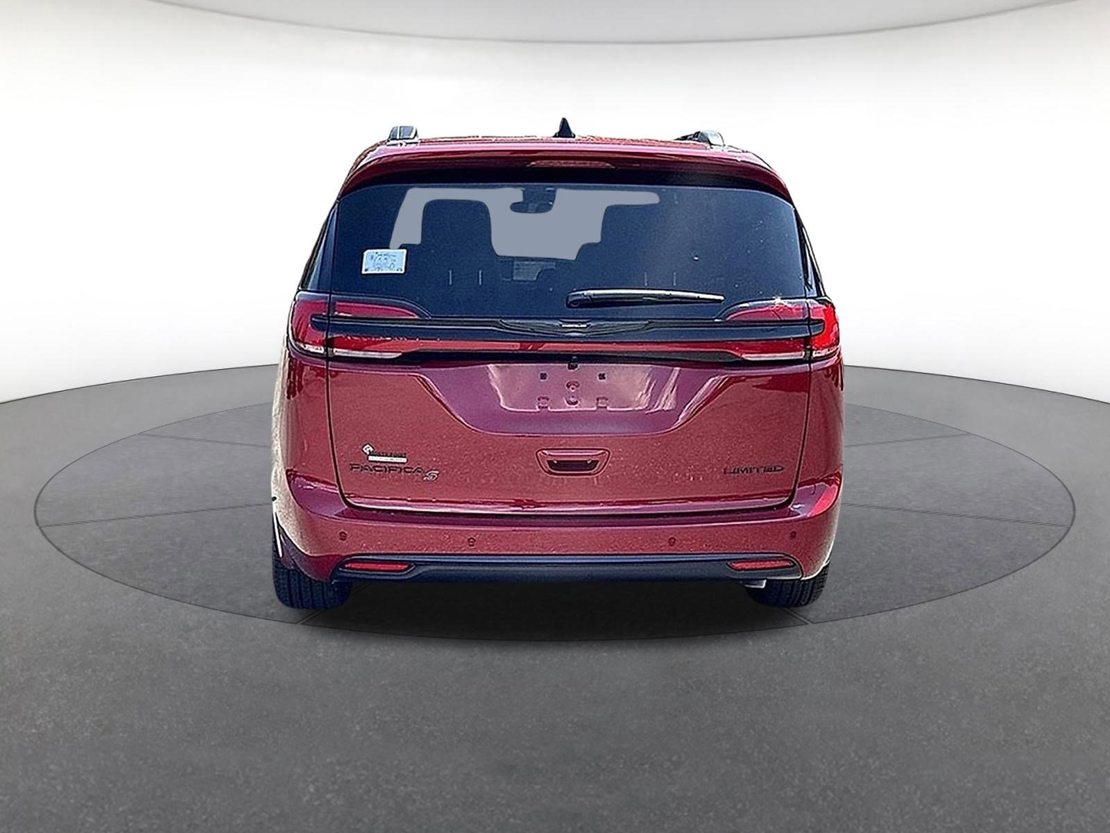 New 2026 Chrysler Pacifica Limited w/ S Appearance Package image 4
