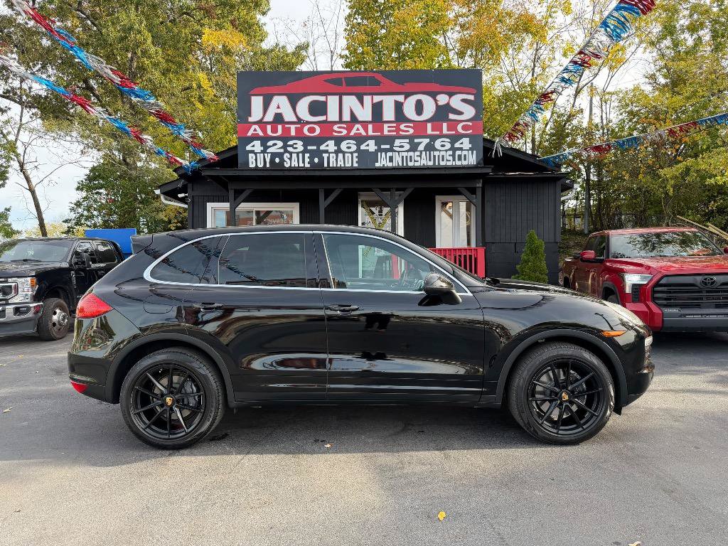 Used 2014 Porsche Cayenne Platinum Edition AWD/4WD image 1