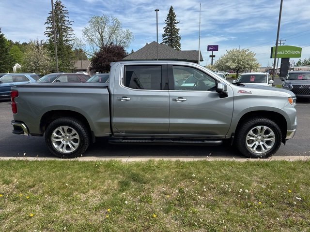Used 2024 Chevrolet Silverado 1500 LTZ image 10
