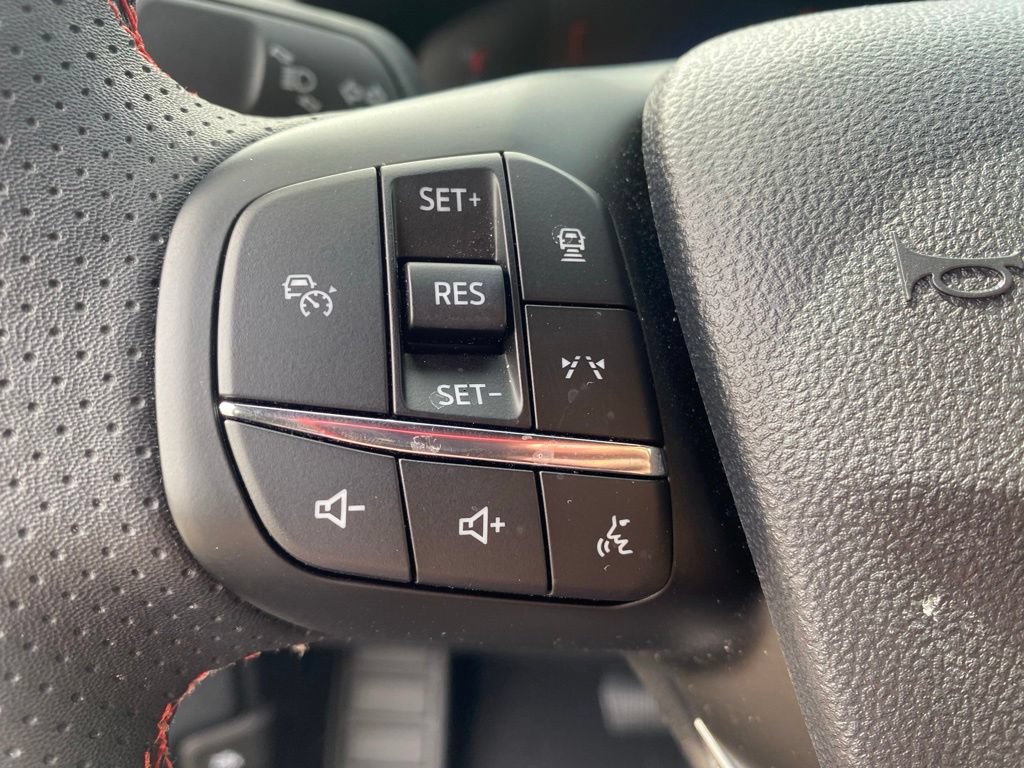 Used 2026 Ford Escape ST-Line w/ Tech Pack #1 FWD image 19