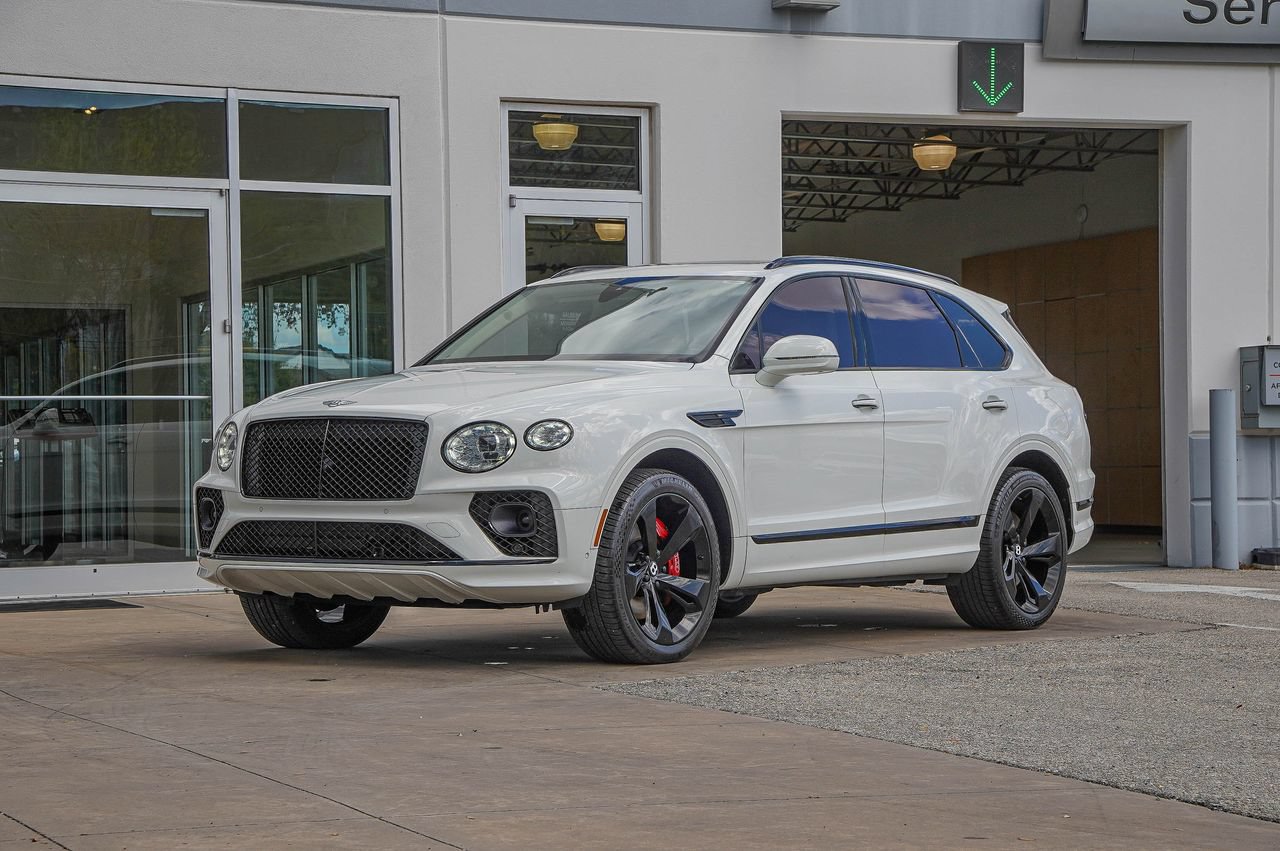 Certified 2023 Bentley Bentayga AWD/4WD image 13