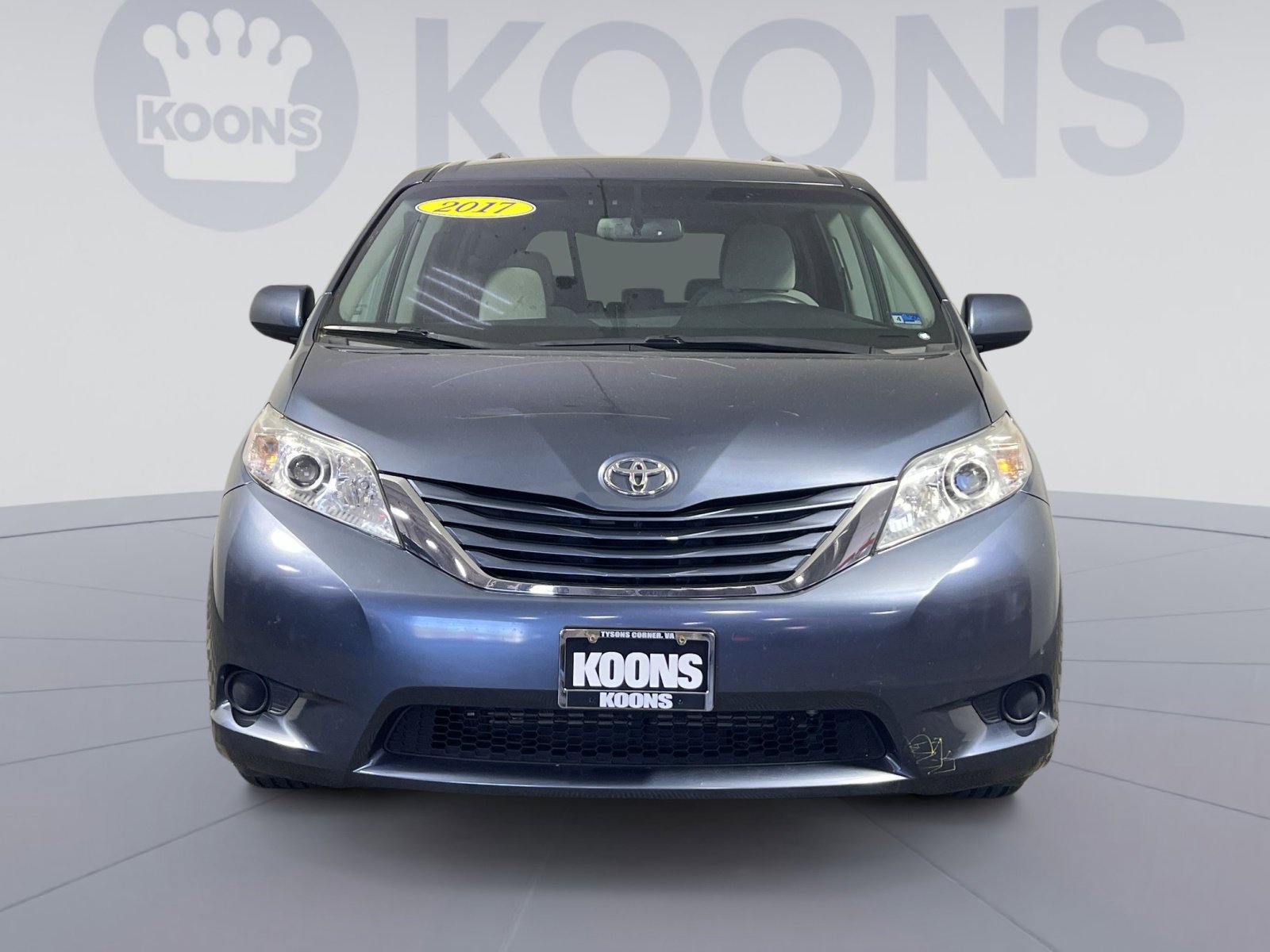 Used 2017 Toyota Sienna LE image 11