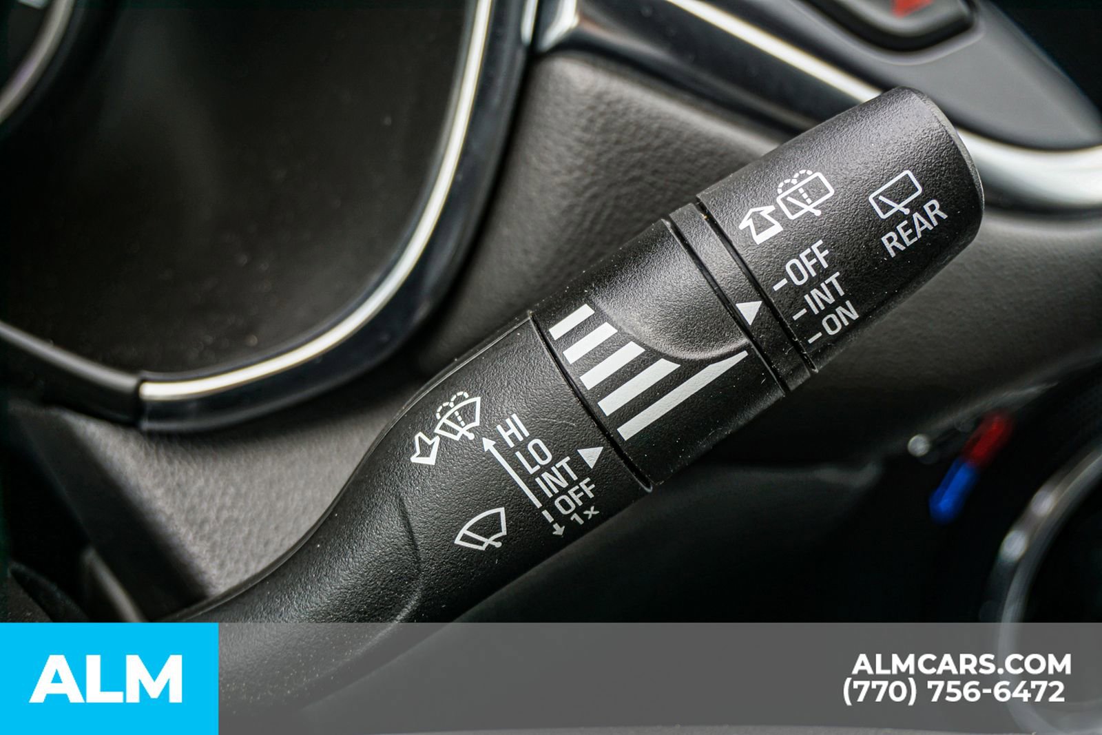 Used 2025 Chevrolet Blazer LT image 34