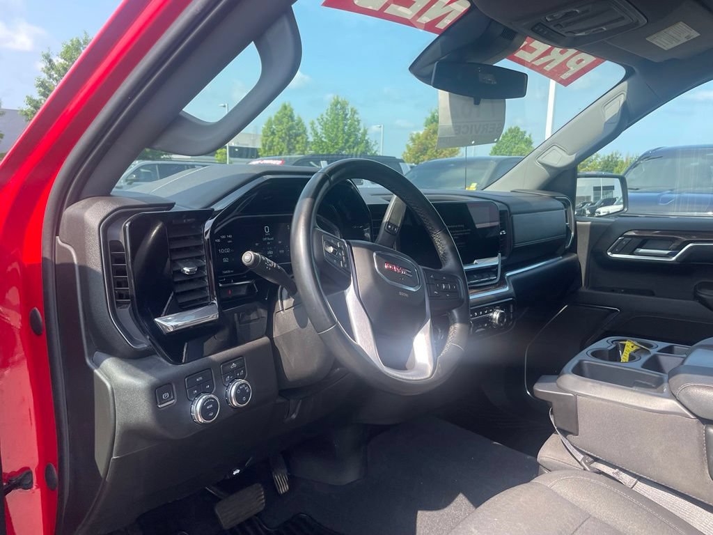 Used 2023 GMC Sierra 1500 SLE AWD/4WD image 9
