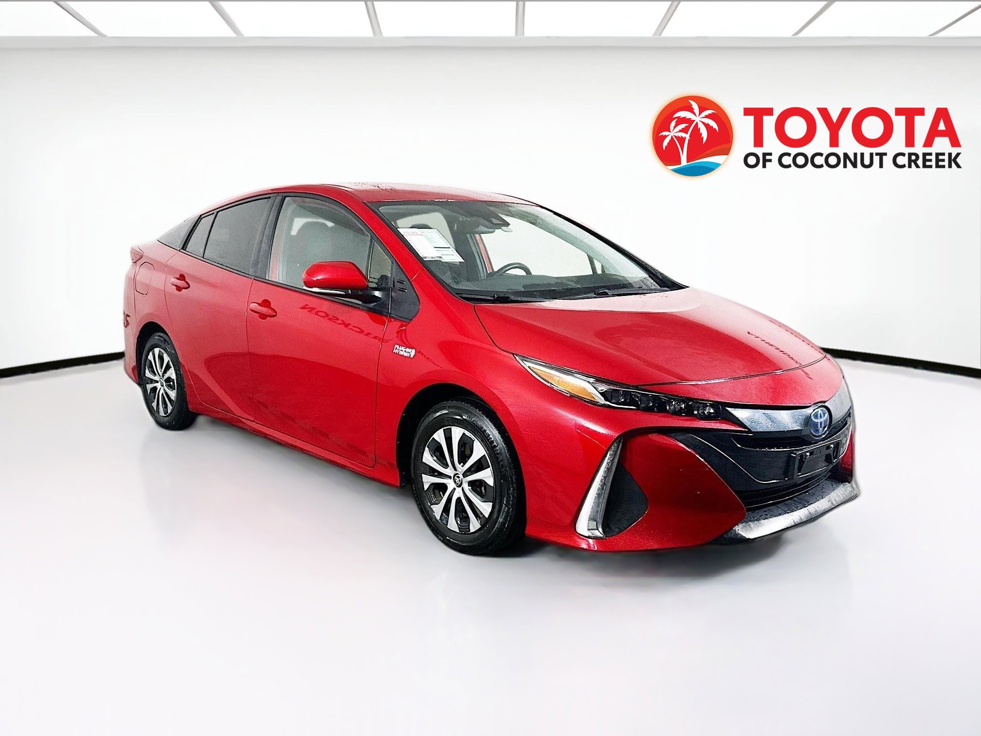 Used 2021 Toyota Prius Prime XLE image 1