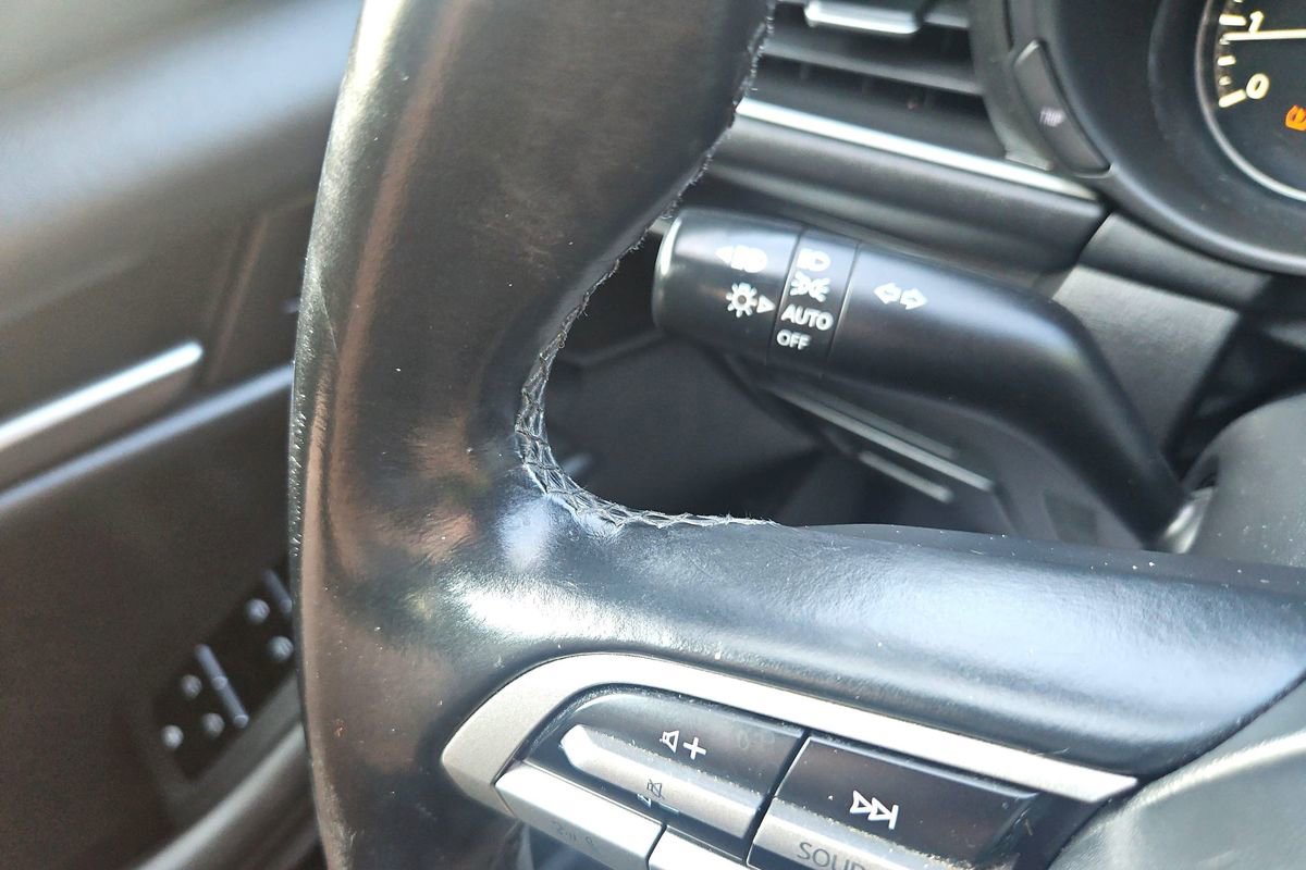 Used 2021 MAZDA MAZDA3 s image 16