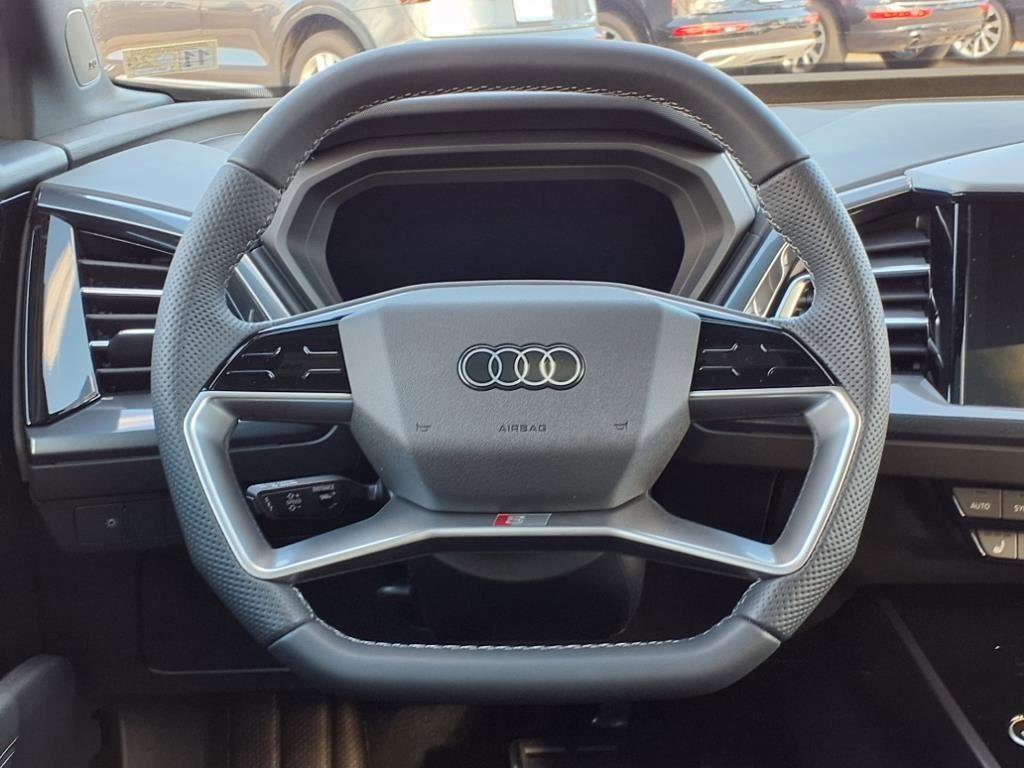New 2025 Audi Q4 e-tron Premium Plus AWD/4WD image 16