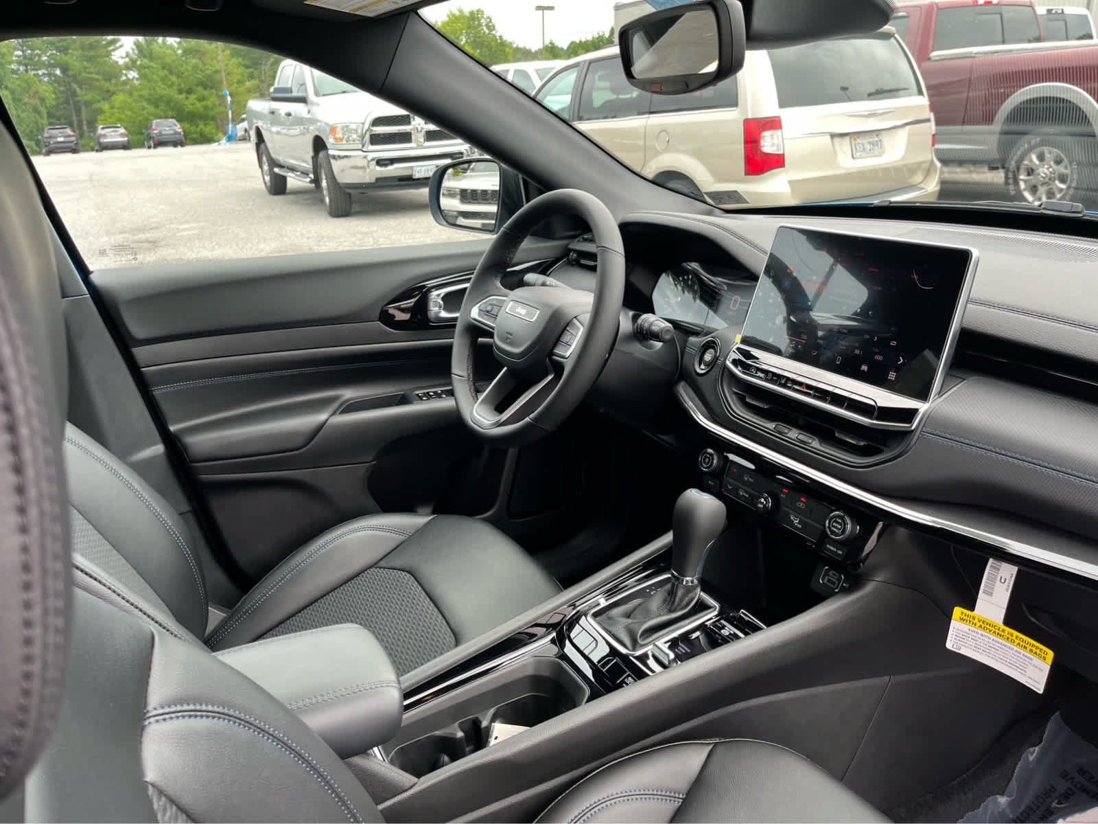 New 2026 Jeep Compass Latitude AWD/4WD image 35