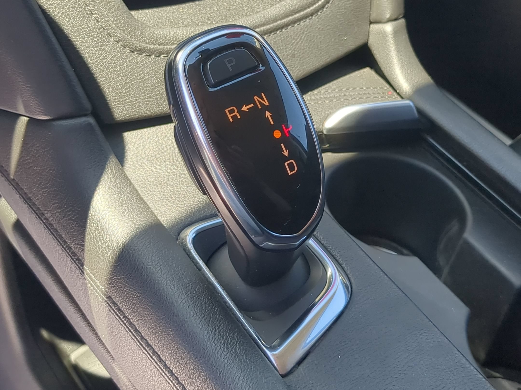 Certified 2018 Cadillac XT5 Luxury AWD/4WD image 14