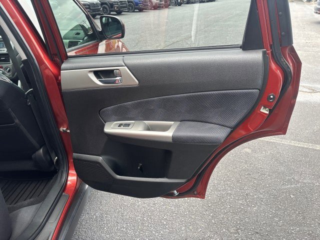 Used 2010 Subaru Forester 2.5X Premium AWD/4WD image 42