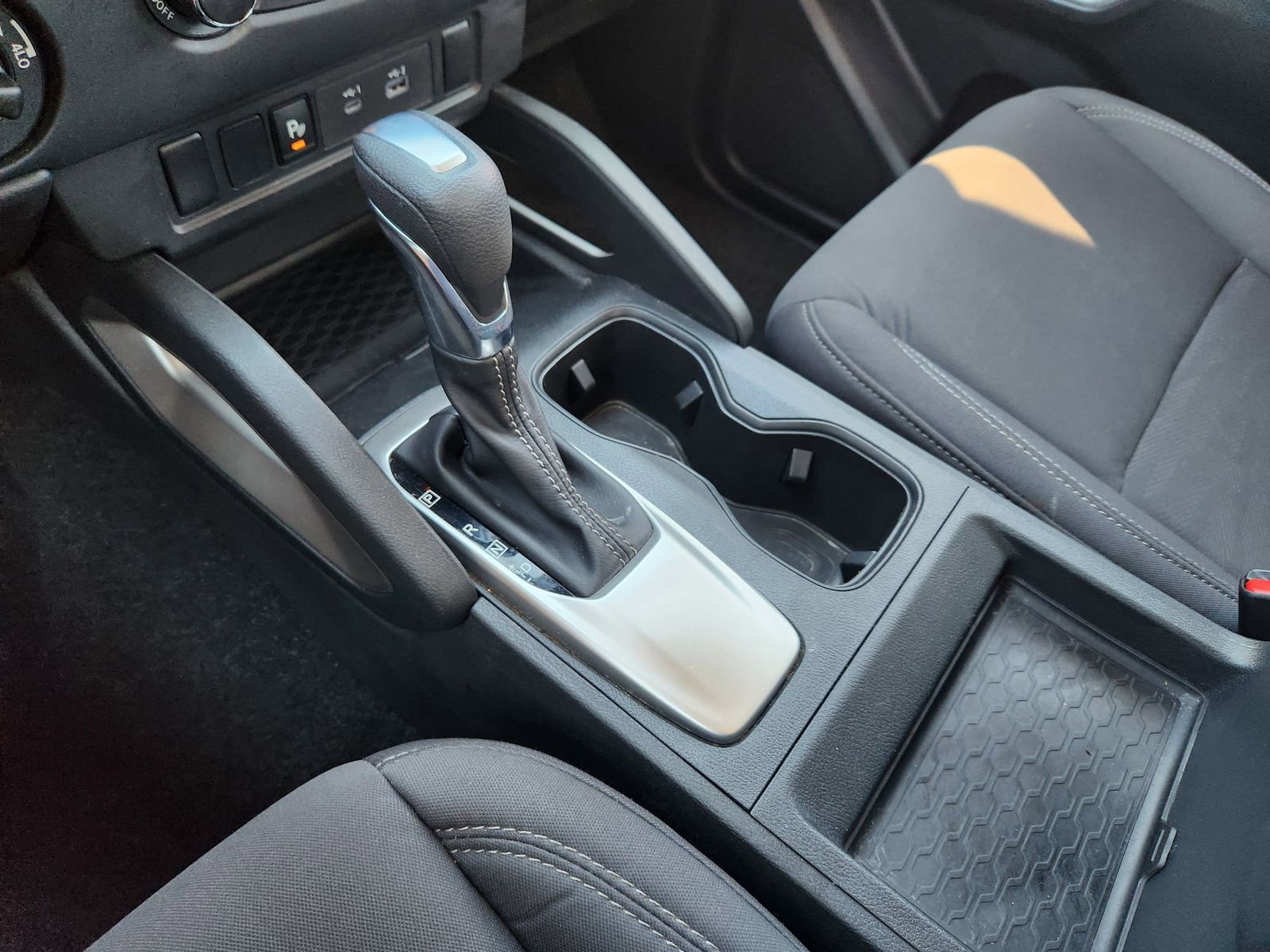 Used 2023 Nissan Frontier SV w/ Technology Package image 28