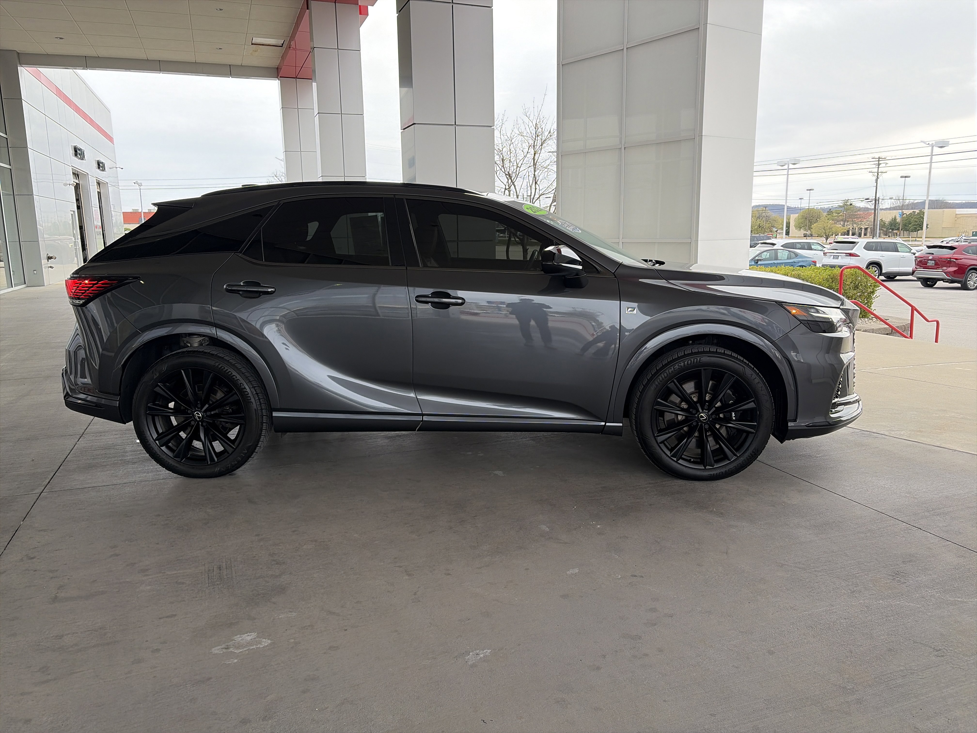 Used 2024 Lexus RX 500h F Sport w/ Technology Package image 14