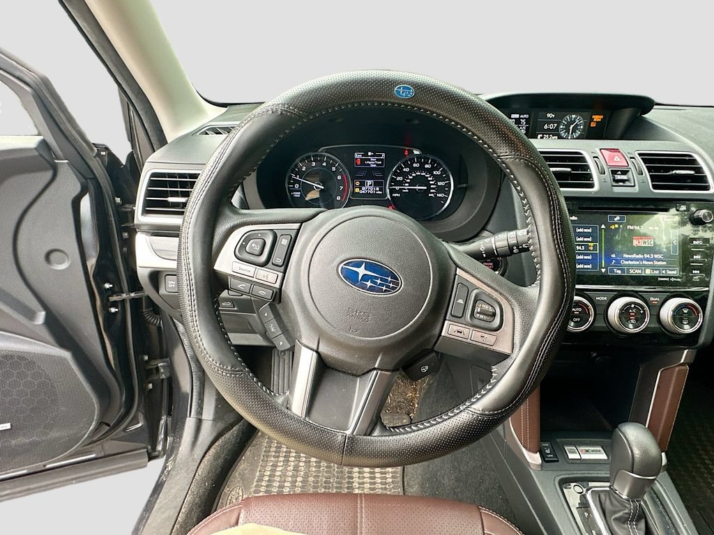Used 2017 Subaru Forester 2.5i Touring AWD/4WD image 11