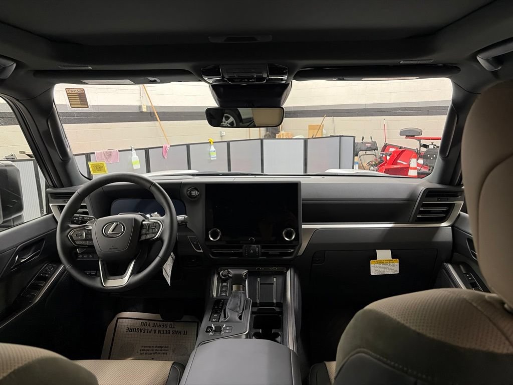 New 2026 Lexus GX 550 AWD/4WD image 12