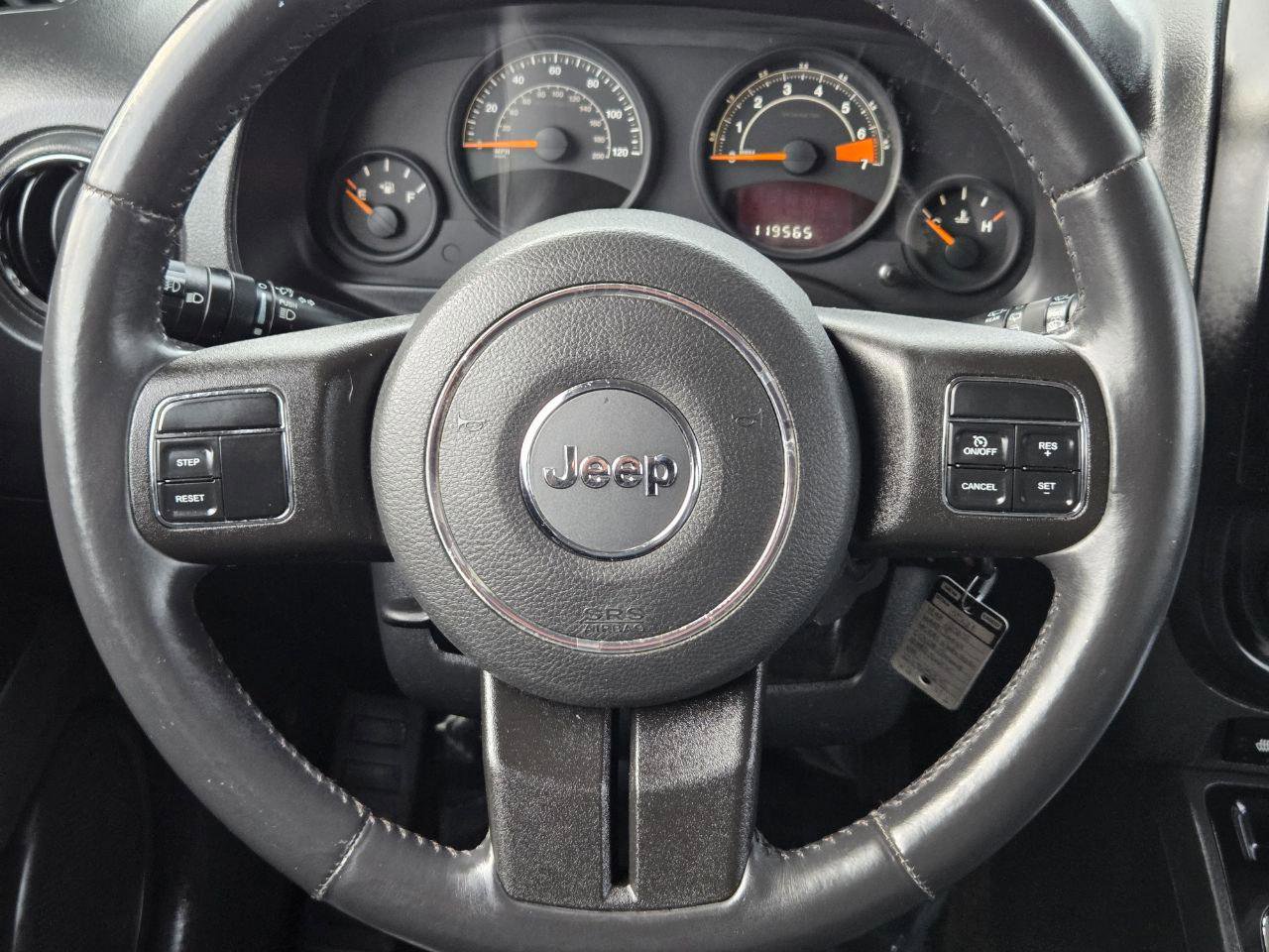 Used 2015 Jeep Patriot High Altitude image 25