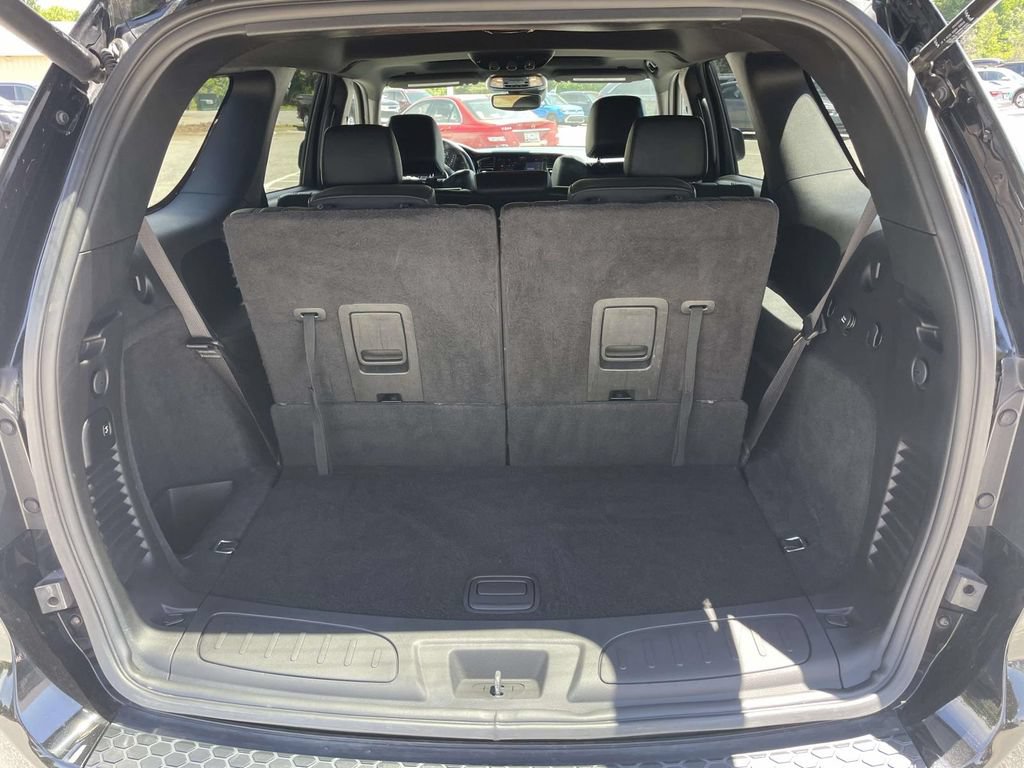 Used 2024 Dodge Durango GT RWD image 8