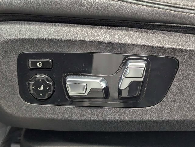 Used 2024 BMW X6 xDrive40i w/ Premium Package AWD/4WD image 13