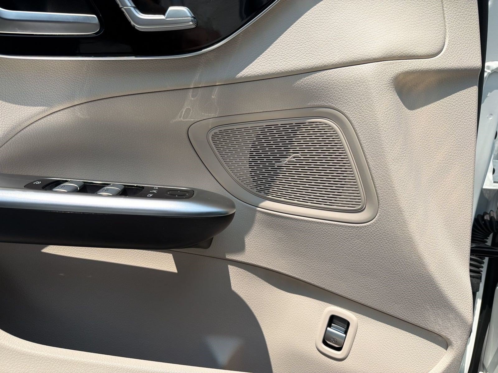 Used 2024 Mercedes-Benz C 300 4MATIC Sedan image 26