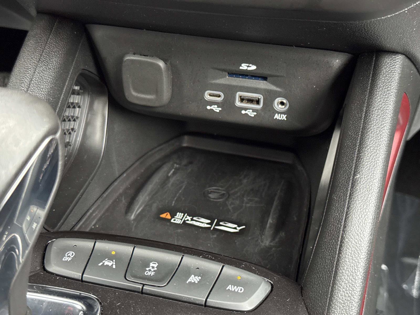 Used 2023 Chevrolet TrailBlazer RS w/ Sun and Liftgate Package AWD/4WD image 6