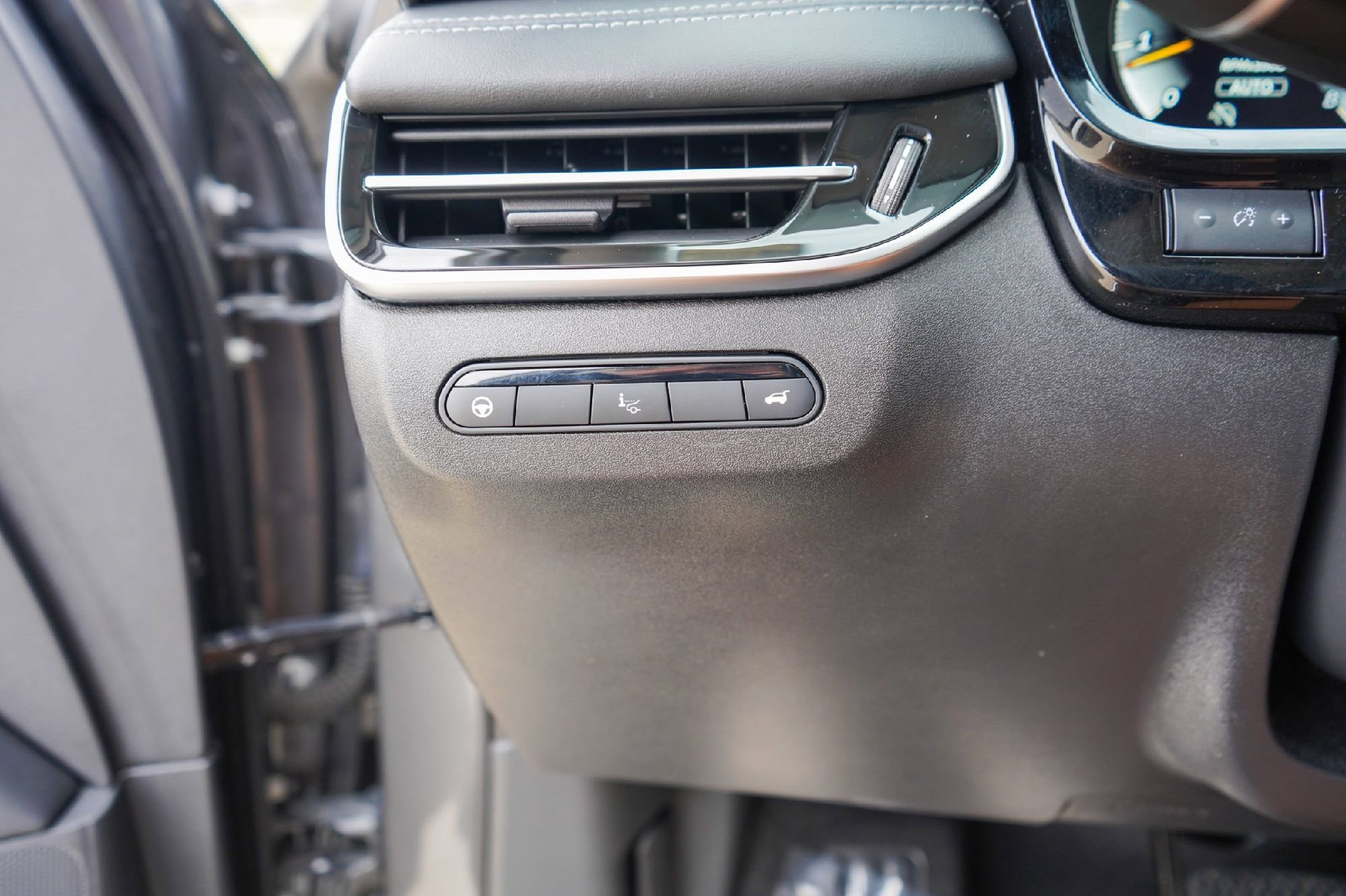 Certified 2023 INFINITI QX60 Luxe w/ Vision Package image 19