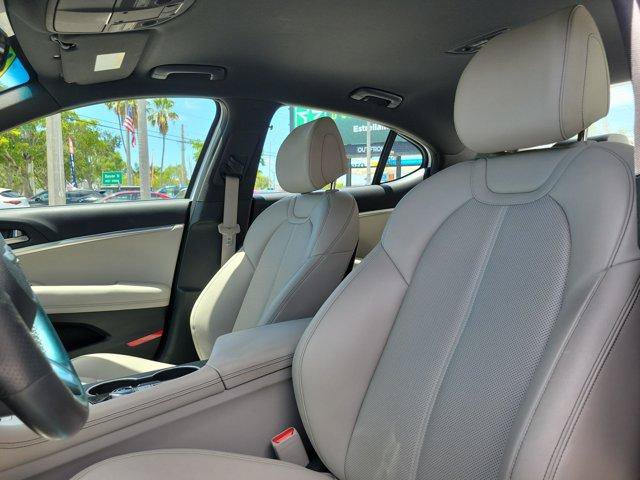 Used 2023 Genesis G70 2.0T RWD image 23