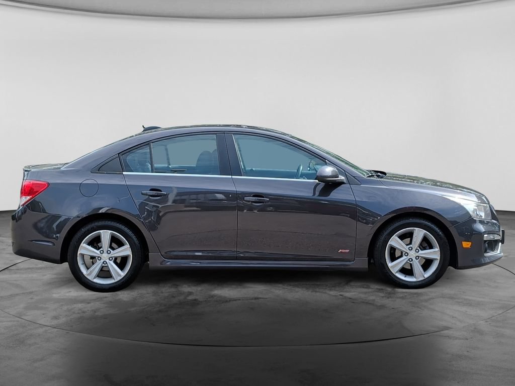 Used 2016 Chevrolet Cruze LT w/ Sun, Sound and Sport Package FWD image 8
