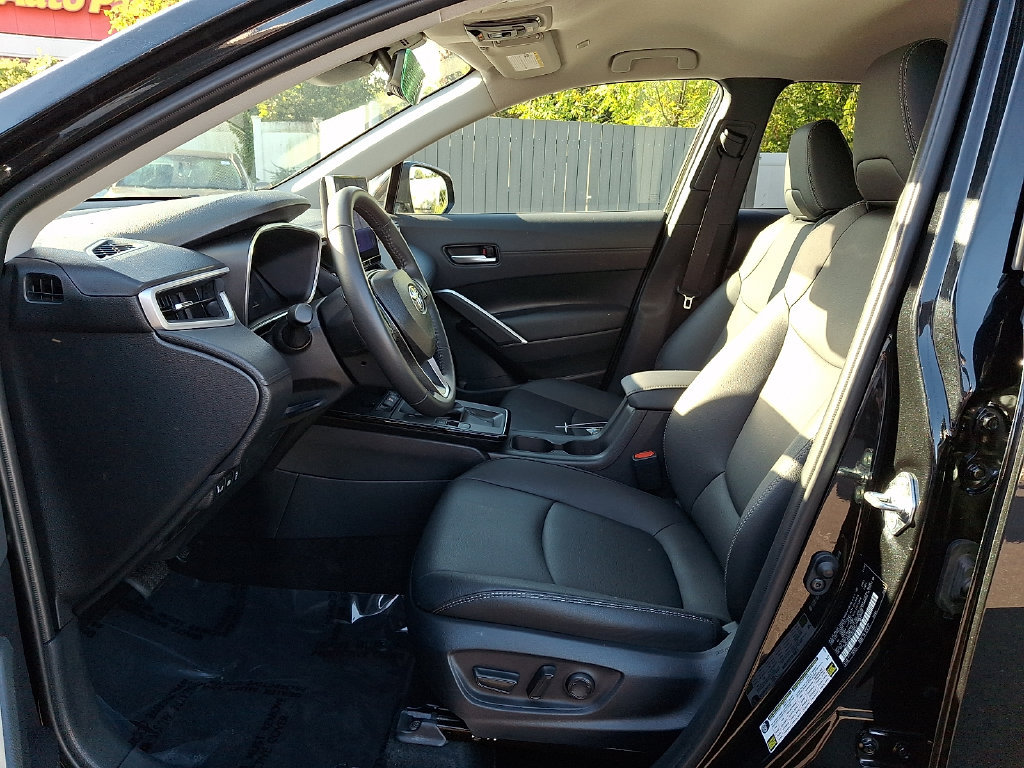 Certified 2026 Toyota Corolla Cross XLE FWD image 14