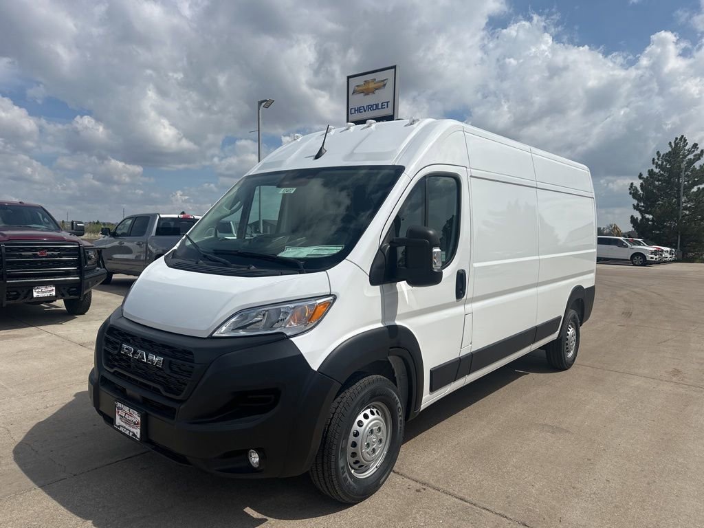 New 2025 RAM ProMaster 2500 w/ Convenience Group image 1