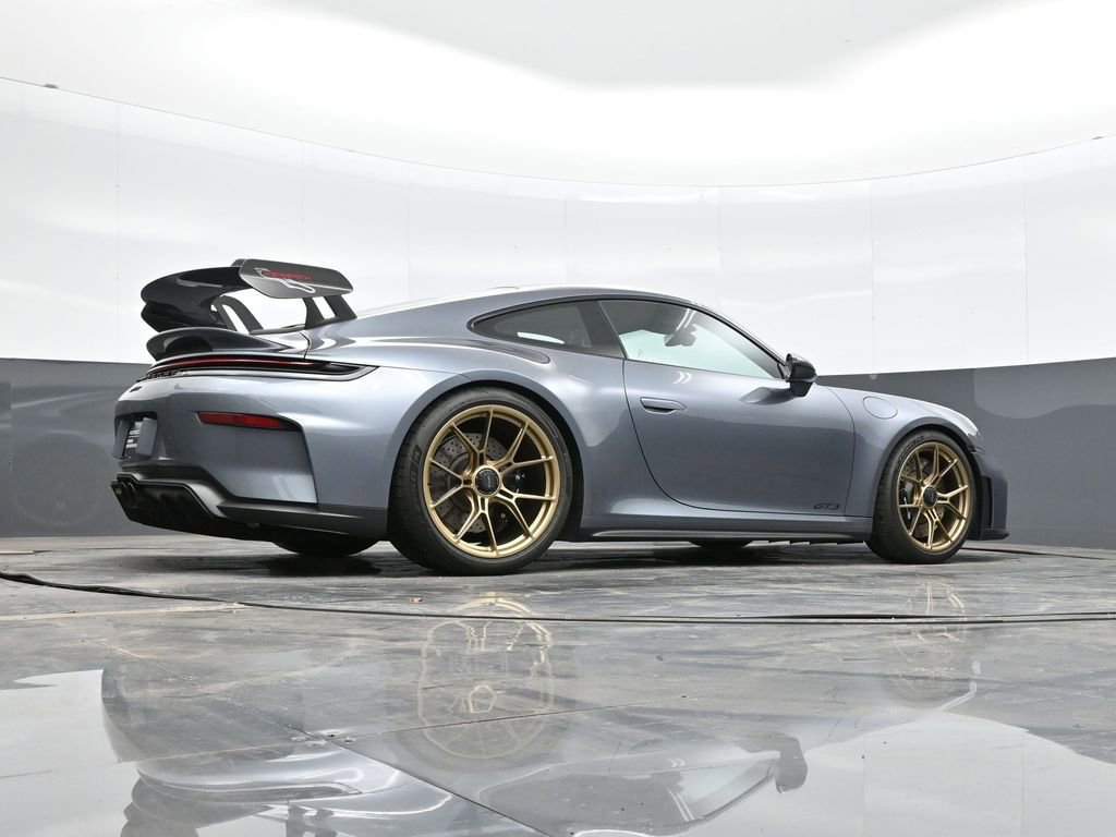 Certified 2026 Porsche 911 GT3 image 38