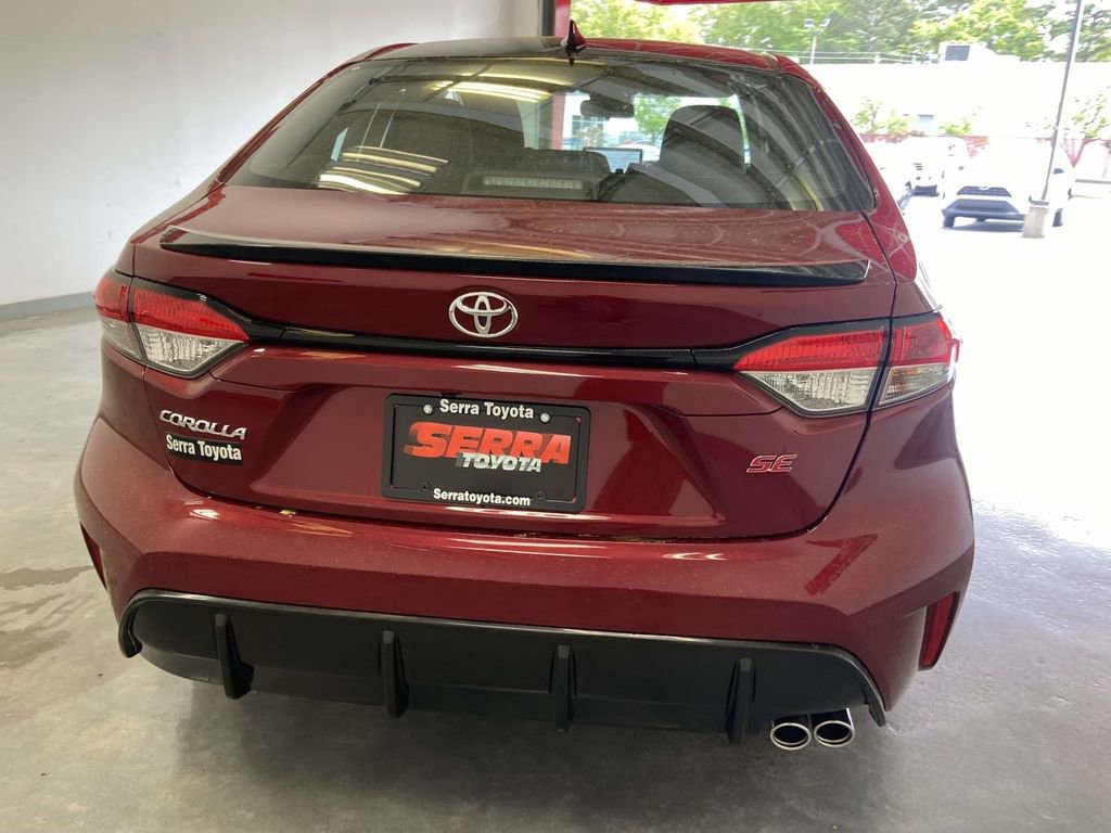 Used 2026 Toyota Corolla SE w/ SE Package FWD image 4