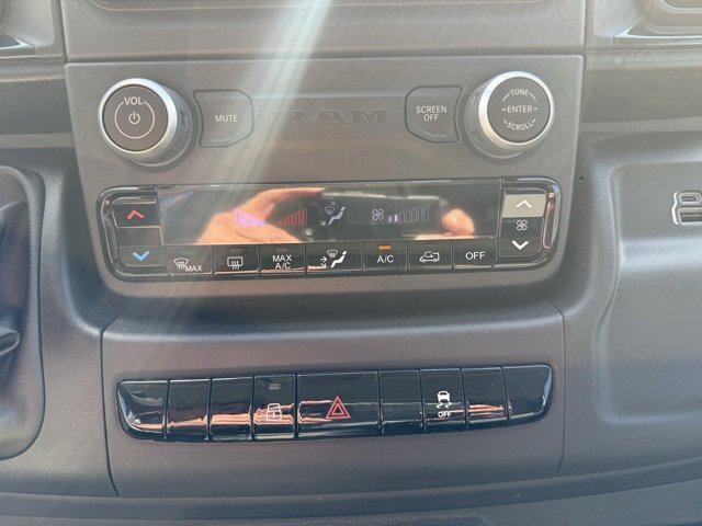 Used 2025 RAM ProMaster 2500 w/ Convenience Group image 24