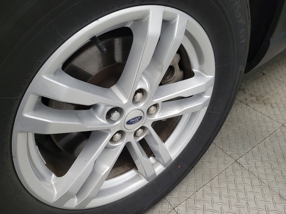 Used 2022 Ford Explorer XLT w/ Equipment Group 202A image 31