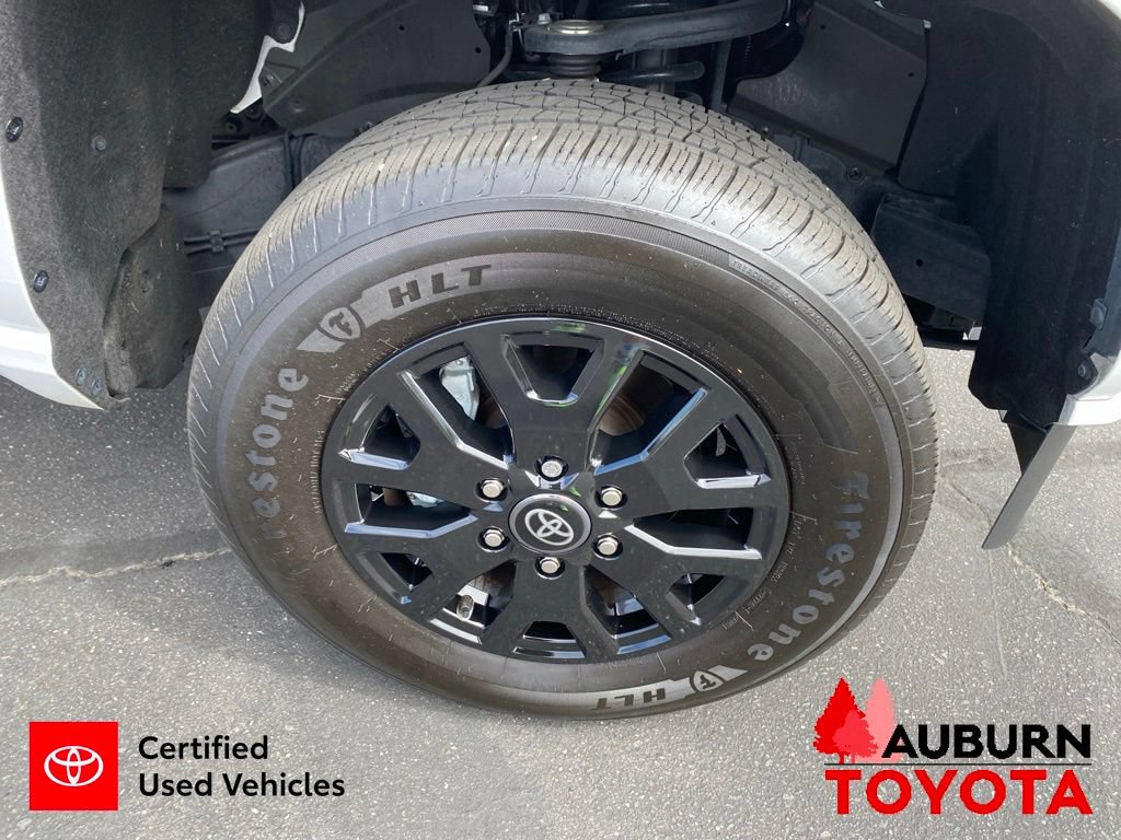 Certified 2024 Toyota Tacoma SR5 AWD/4WD image 10