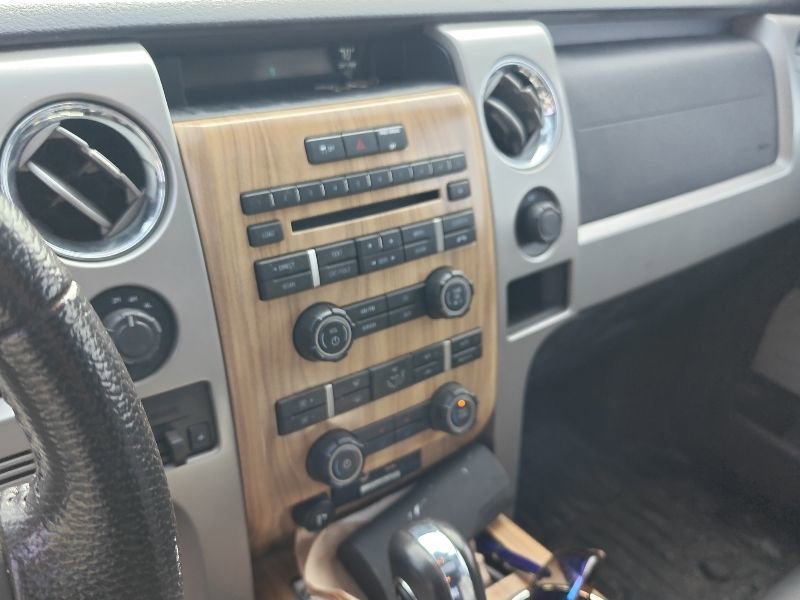 Used 2011 Ford F150 Lariat w/ Lariat Chrome Pkg image 12